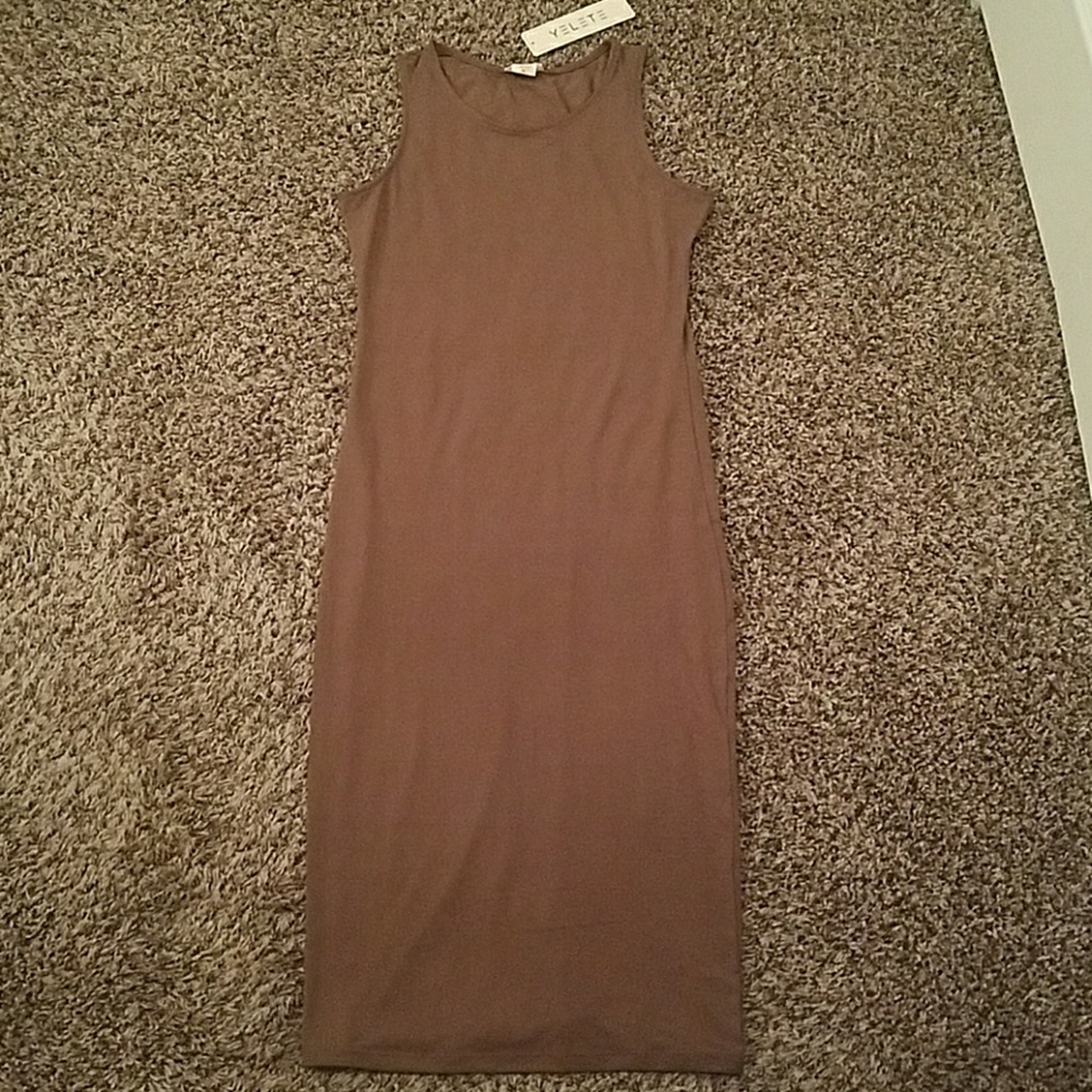 Slim fitting dress